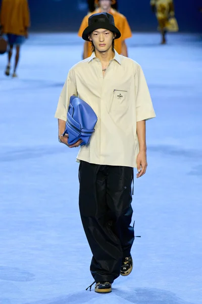 Look 45